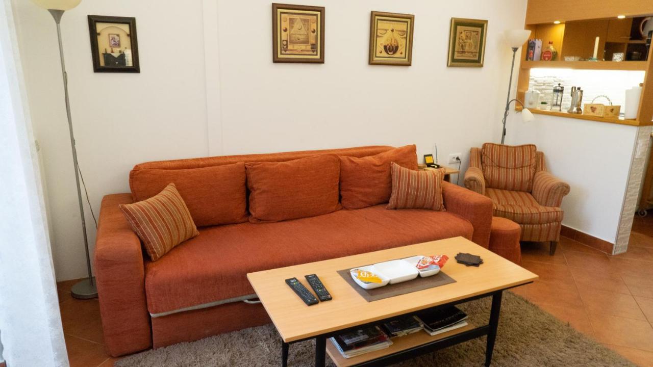 Apartment Akacija Gardens Белград Екстериор снимка