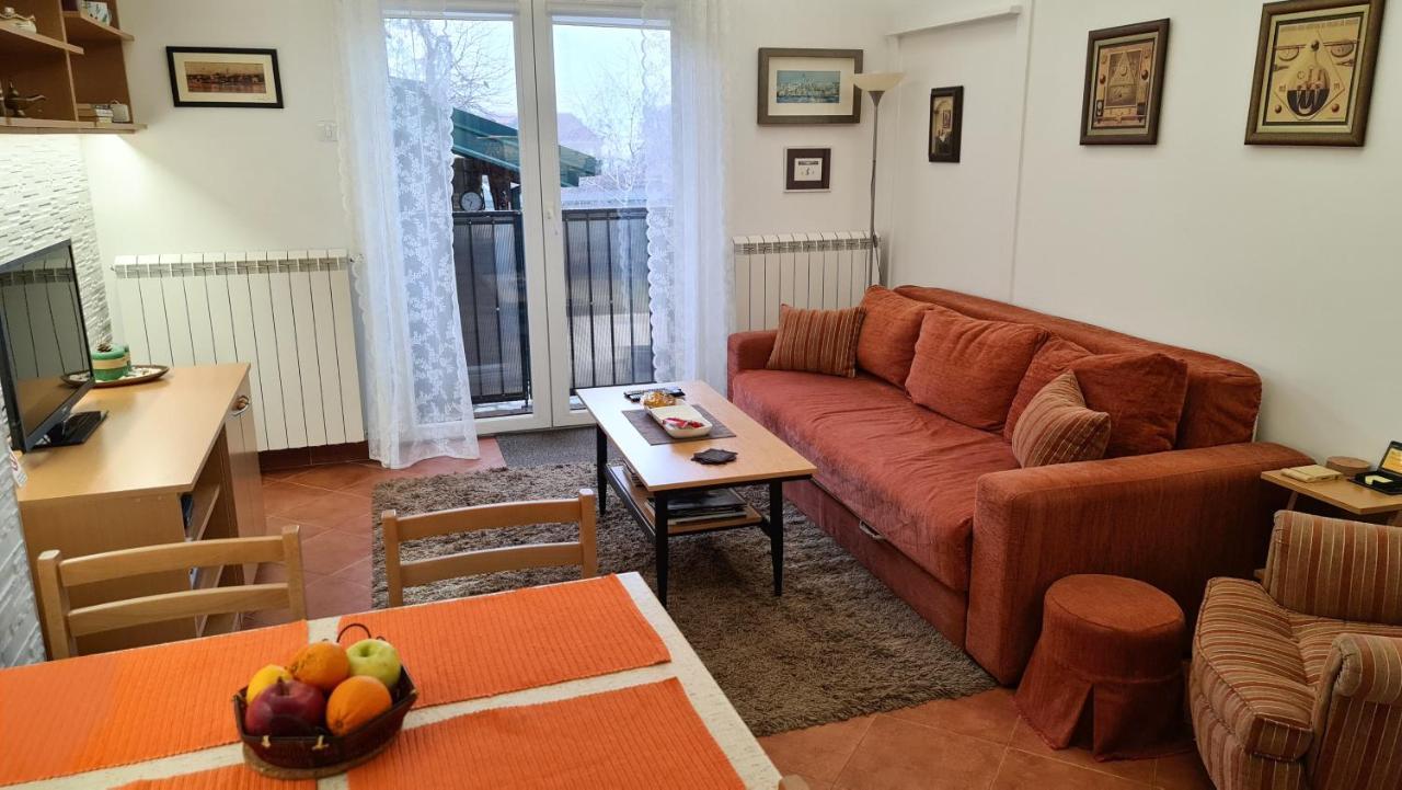 Apartment Akacija Gardens Белград Екстериор снимка