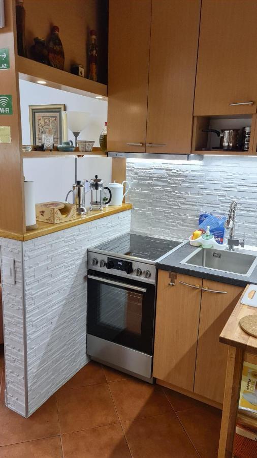 Apartment Akacija Gardens Белград Екстериор снимка