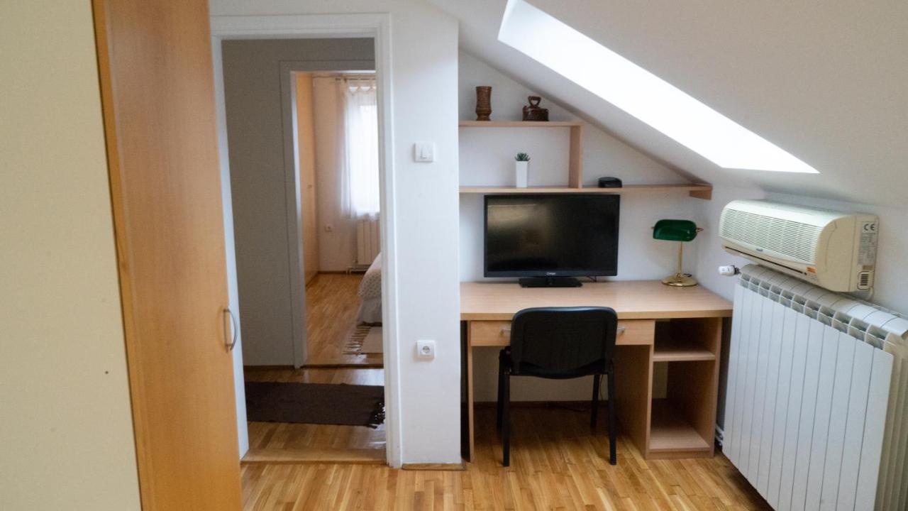 Apartment Akacija Gardens Белград Екстериор снимка