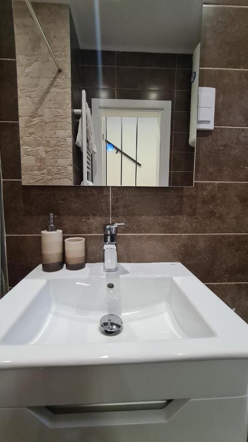 Apartment Akacija Gardens Белград Екстериор снимка